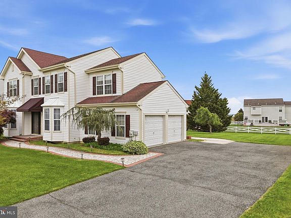 4th image of 308 Waterview Dr