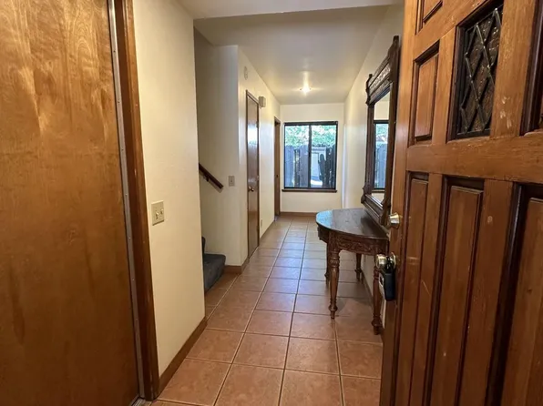 263 E Line St APT F, Bishop, CA 93514