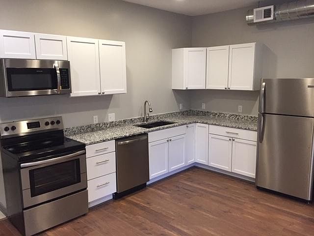 1st image of 325 S 11th St #4