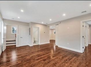 31 Oak St #B, Wellesley, MA 02482