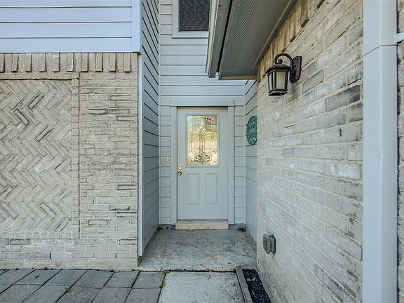 4th image of 10103 Enchanted Stone Dr