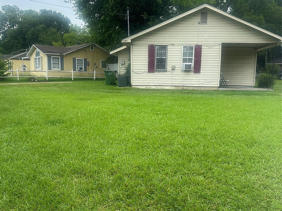 2nd image of 3258 Mobile Dr