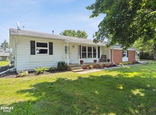 2504 N Seymour Rd, Flushing, MI 48433