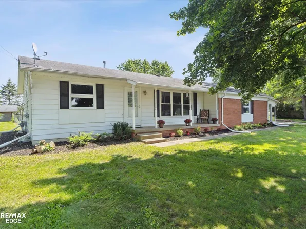 2504 N Seymour Rd, Flushing, MI 48433