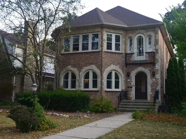 609 E Lake View Ave, Whitefish Bay, WI 53217