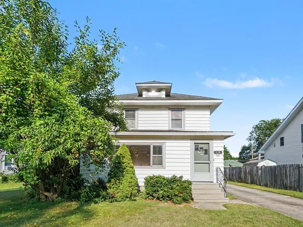 418 Elm St, Three Rivers, MI 49093