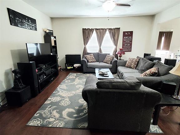 5th image of 2021 Pine Knoll Way