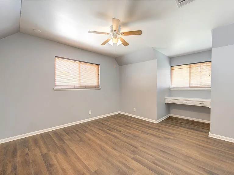 1718 Anvil Dr — Photo 25