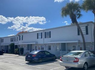 1820 Amberly Ave #T-10, Orlando, FL 32822