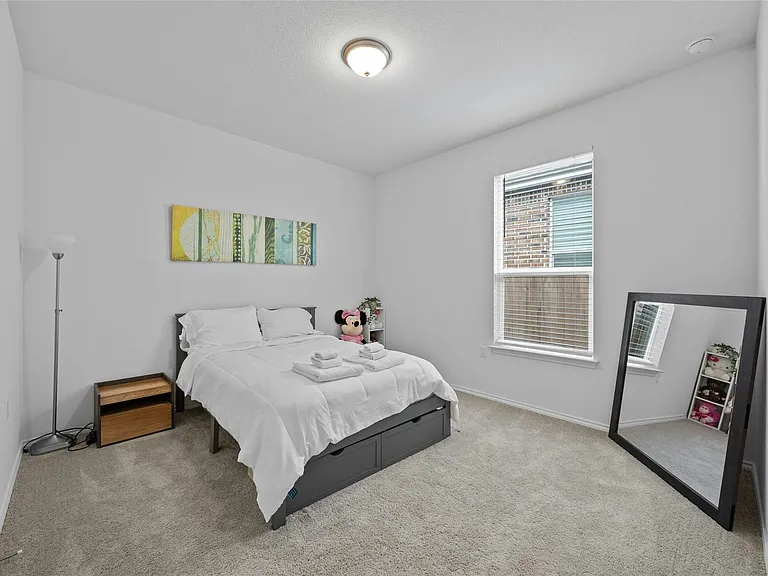 12529 Hallstatt Dr — Photo 35