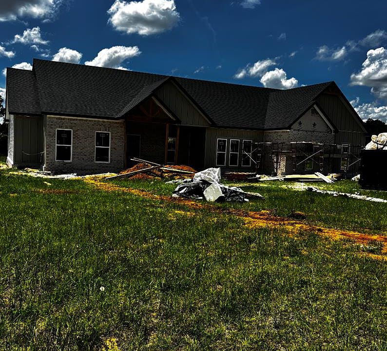 1st image of 1548 Iris Rd