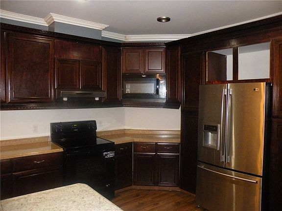 4th image of 1701 County Road 460