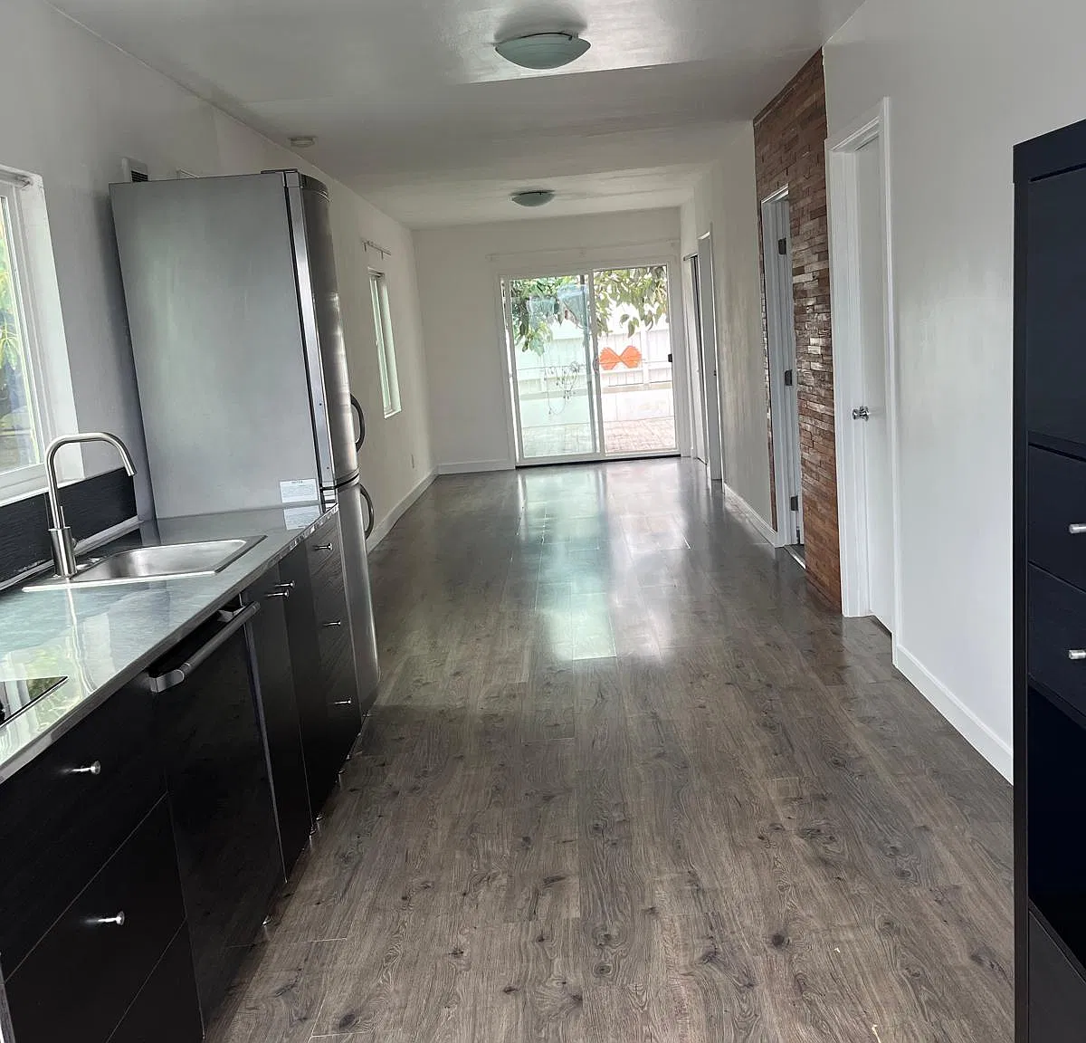 2 bed, 600 sqft, $2,600 — Photo 3