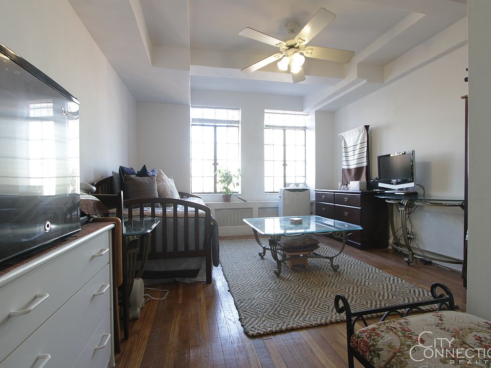 1st image of 312 E 42nd St #2402