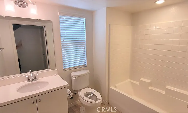 278 S Arroyo Dr #D — Photo 9