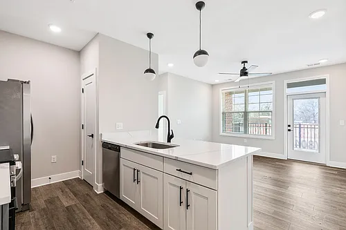 Floor plan 301