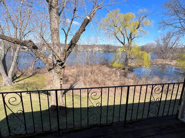 40 Pond St, Belmont, MA 02478