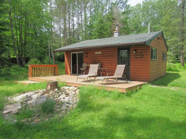 N9920 Peninsula Dr, Phillips, WI 54555