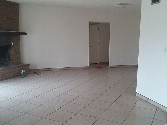 5th image of 7 Moonrise Ct #1