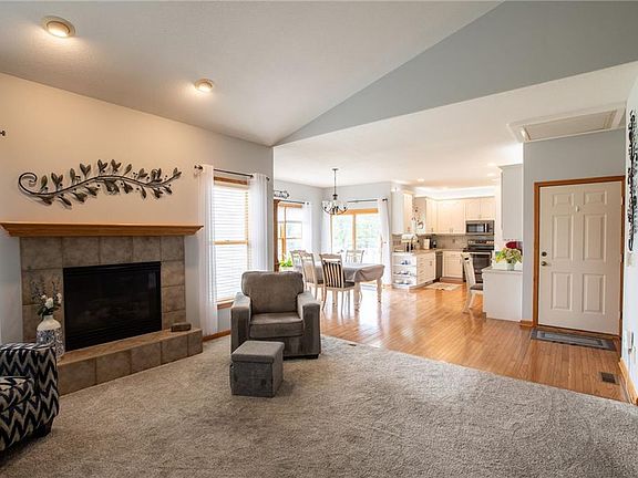 5th image of 8601 Timber Trails Dr