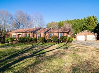 2876 Fleming Rd, Greensboro, NC 27410