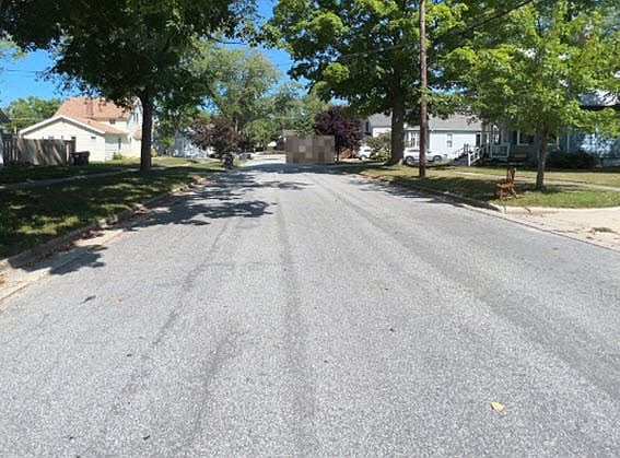 5th image of 321 Jones Ave