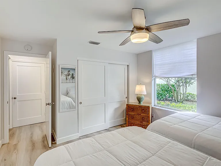 207 Mainsail Cir — Photo 32
