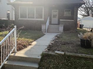 2412 N 6th St, Sheboygan, WI 53083