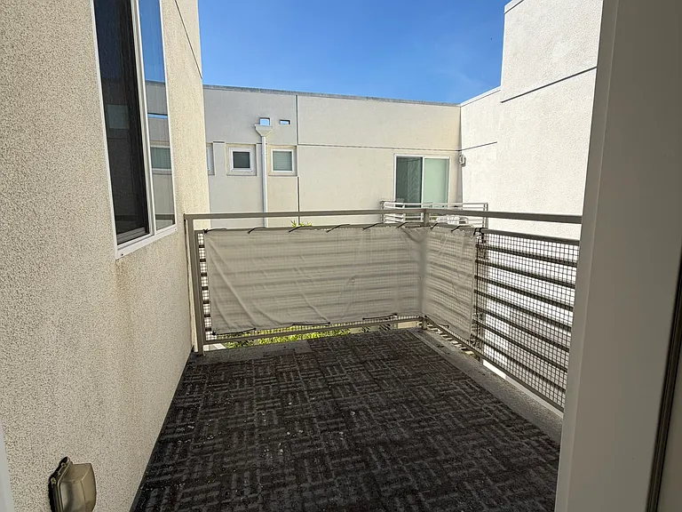 436 S Virgil Ave #Penthouse 15 — Photo 10