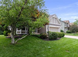 8309 W 152nd Ter, Overland Park, KS 66223