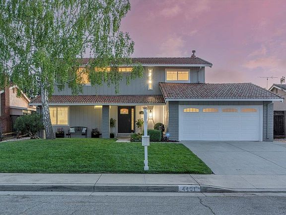 3rd image of 4491 Crocus Dr