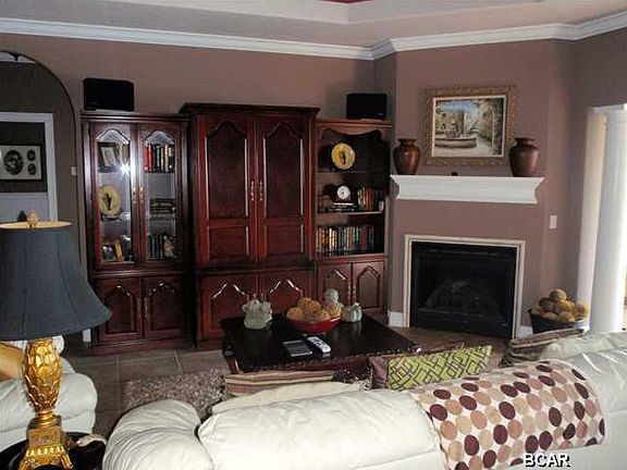 5th image of 2660 Lakeview Cres