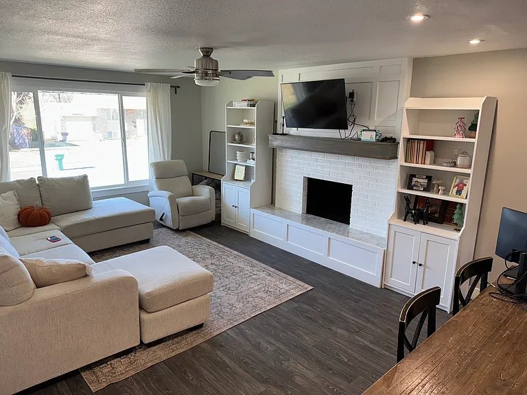 218 N 350 E — Photo 1