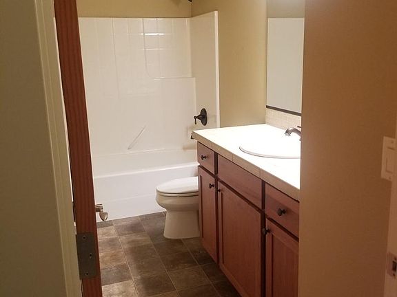 5th image of 964 Altadena Dr