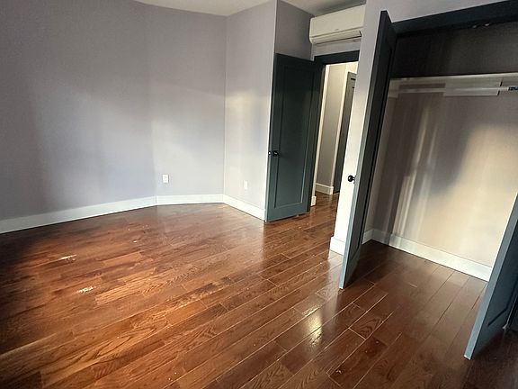 5th image of 62 Vroom St #3