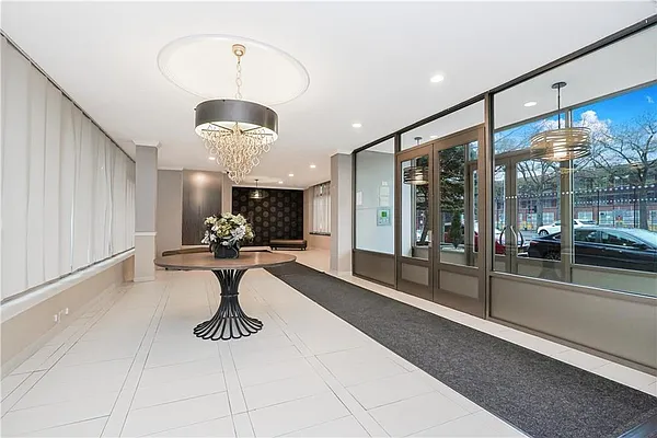 Sold by Remax Edge | media 2