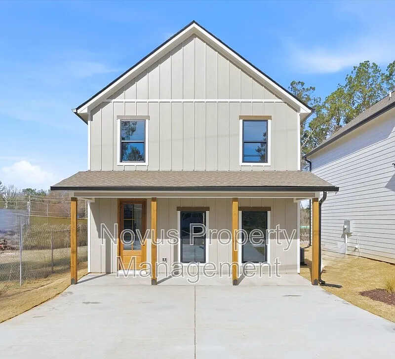 3 bed, 2.5 bath, $1,995 — Photo 1