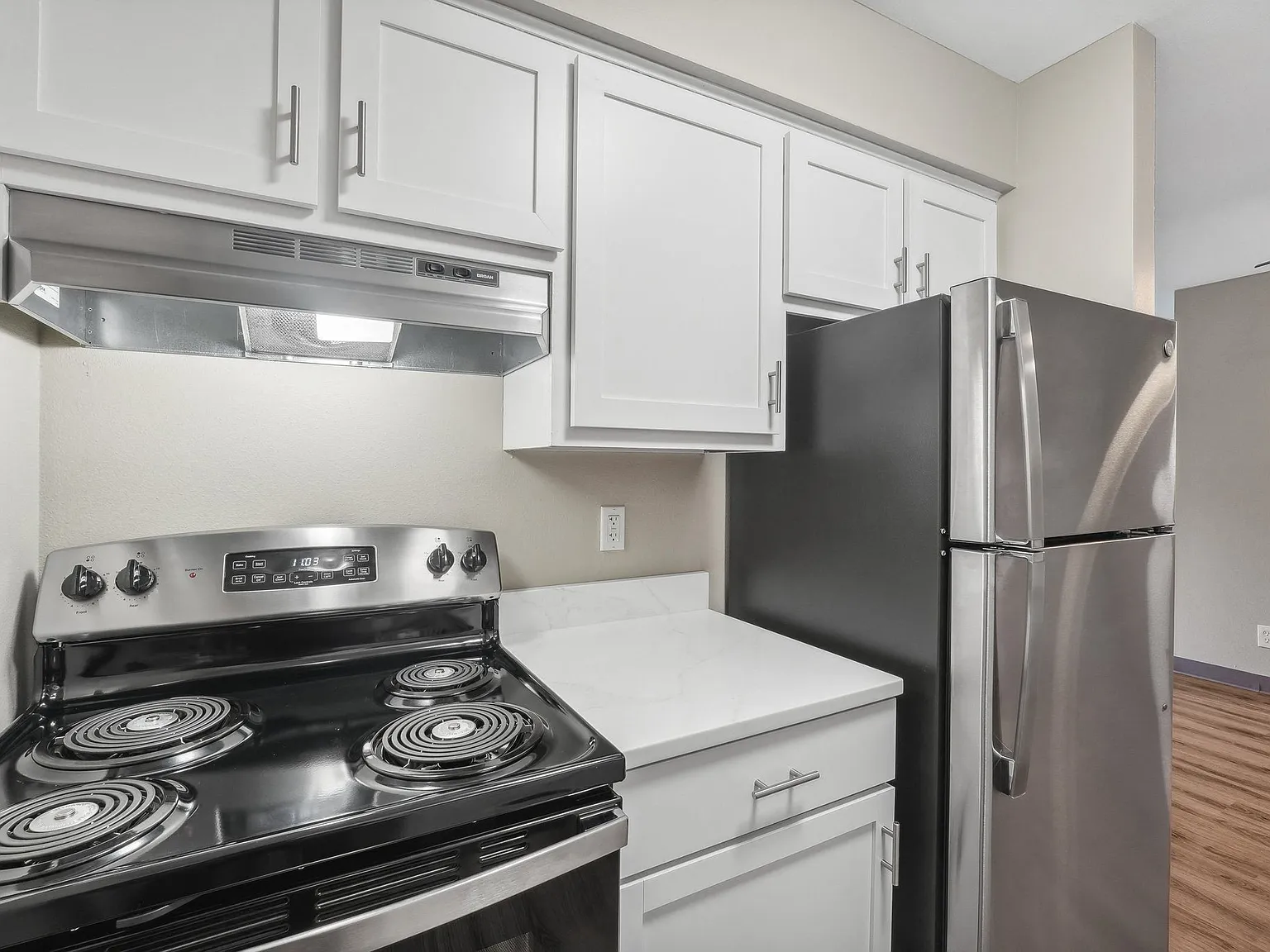 Norhardt Apartments — Photo 3