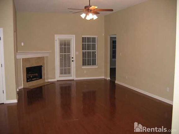 2nd image of 1522 Lost Brook Dr