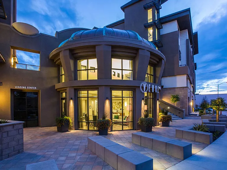 Venue Apartments — Photo 25