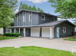 1524 Sierra Ave NW, Grand Rapids, MI 49534