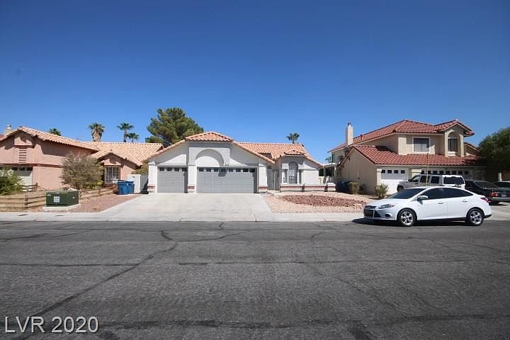 1st image of 204 Persimmon Ct #0