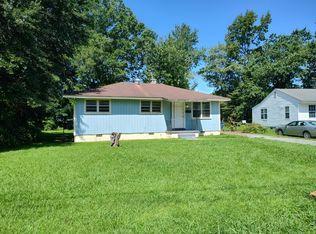 2222 Briarfield Rd, Kinston, NC 28501