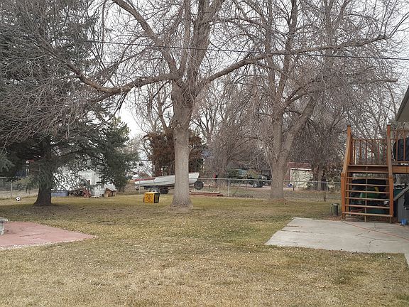 3rd image of 4518 Apple Ave