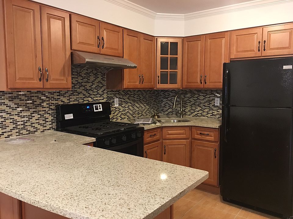 1st image of 2524 124th St #1FL
