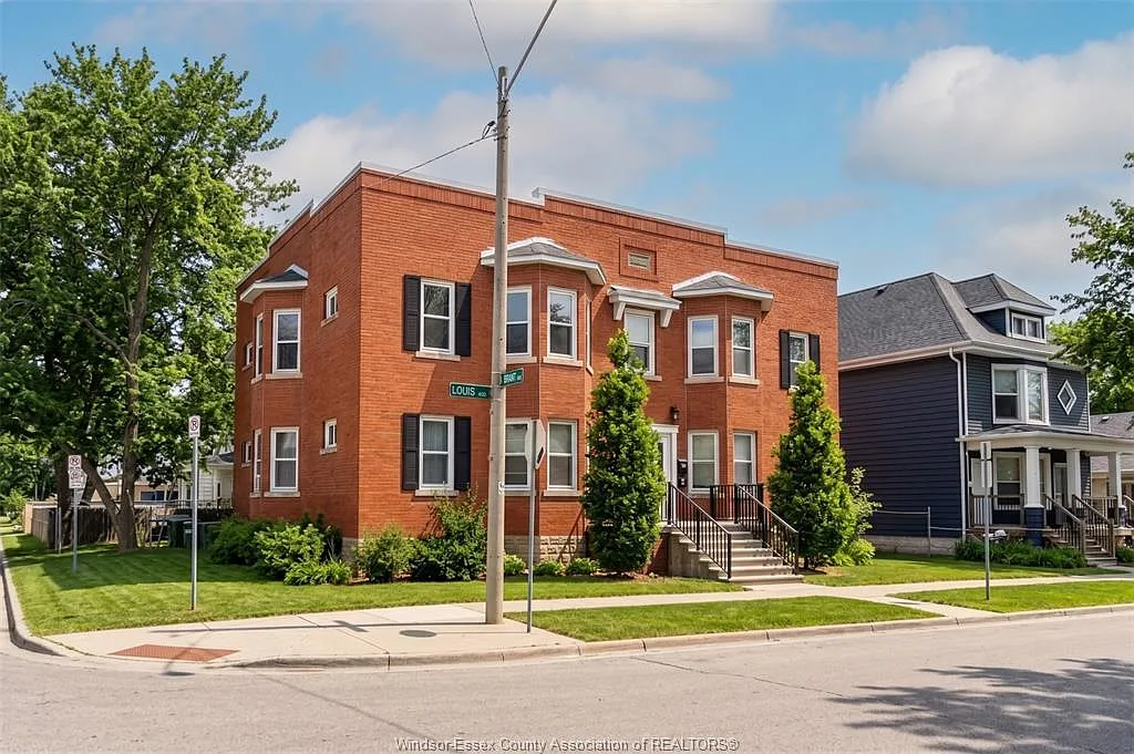 2 bed, $1,490 — Photo 2