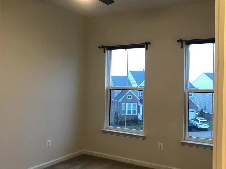 42314 Rockrimmon Ter — Photo 53