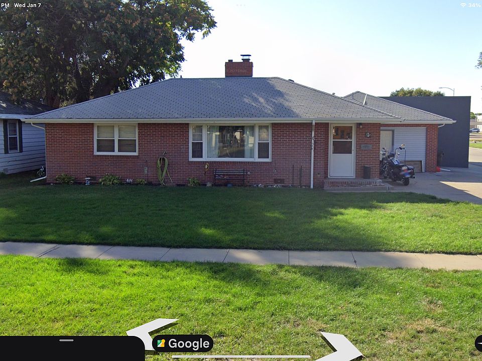 1st image of 102 S Walnut St