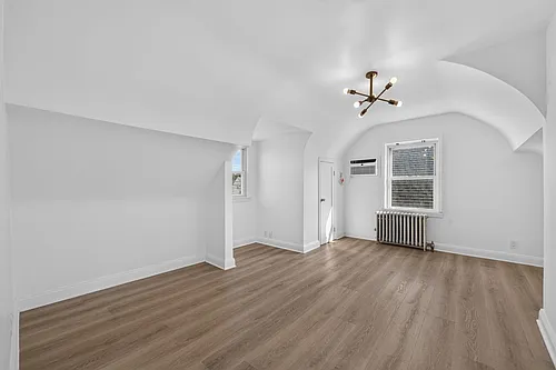 69 Bank St #2 Photo 1