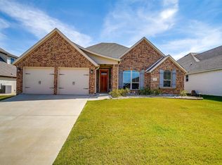 305 Bluffside Trl, Fort Worth, TX 76126